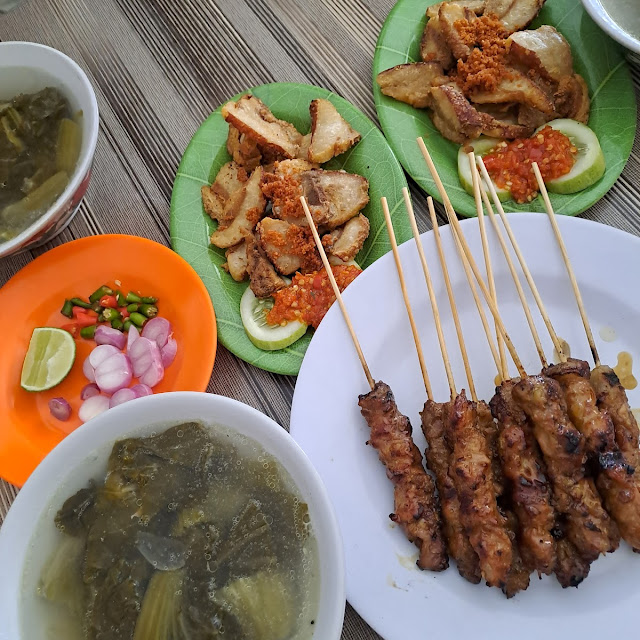 Sate Babi Dan Samcan Goreng
