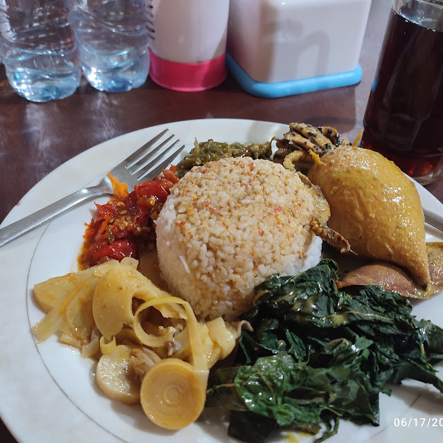 Nasi Padang Cumi Dan Rebung