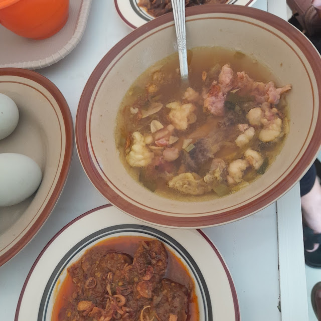 Dari Kiri Krengsengan Sop Sate