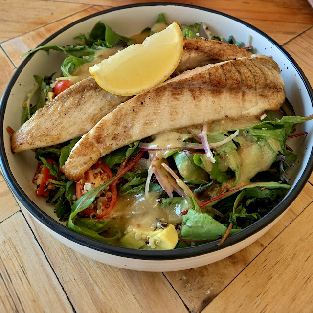 Grilled Barramundi Salad