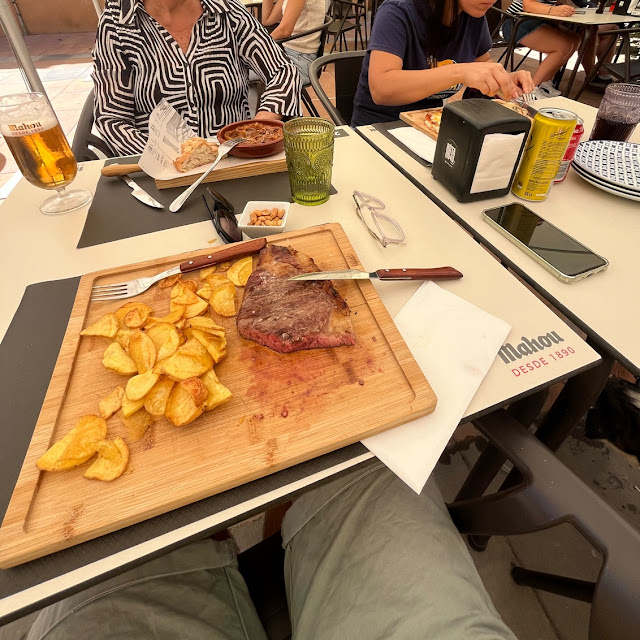 Entrecot Con Patatas Fritas