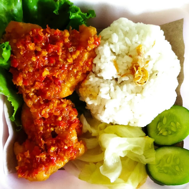 Ayam Geprek Pedas