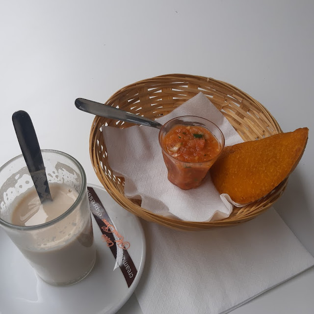 Carecen Leche Y Empanada de Carne