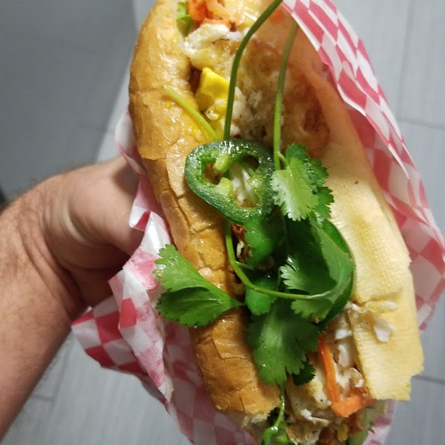 Banh MI with Eggs