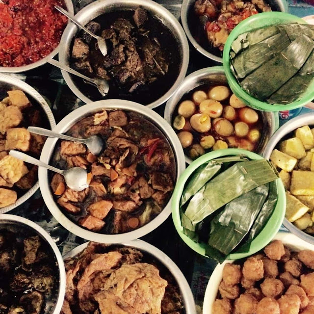 Lauk Pauk Nasi Jamblang