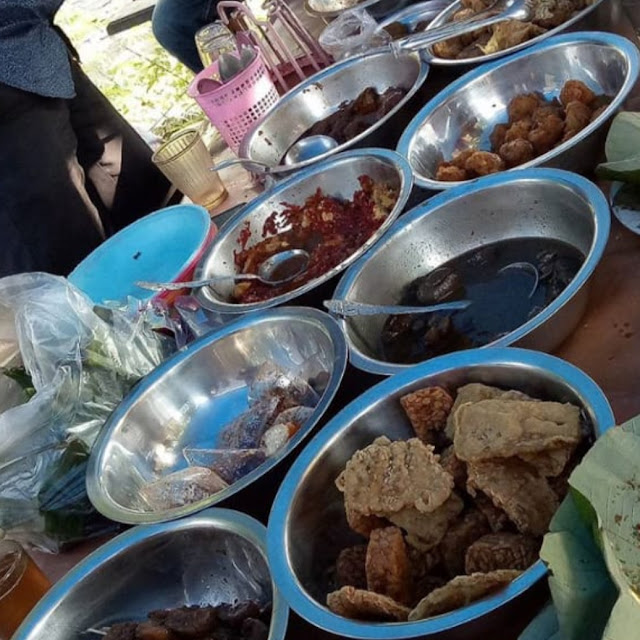 Nasi Jamblang Ikhlas