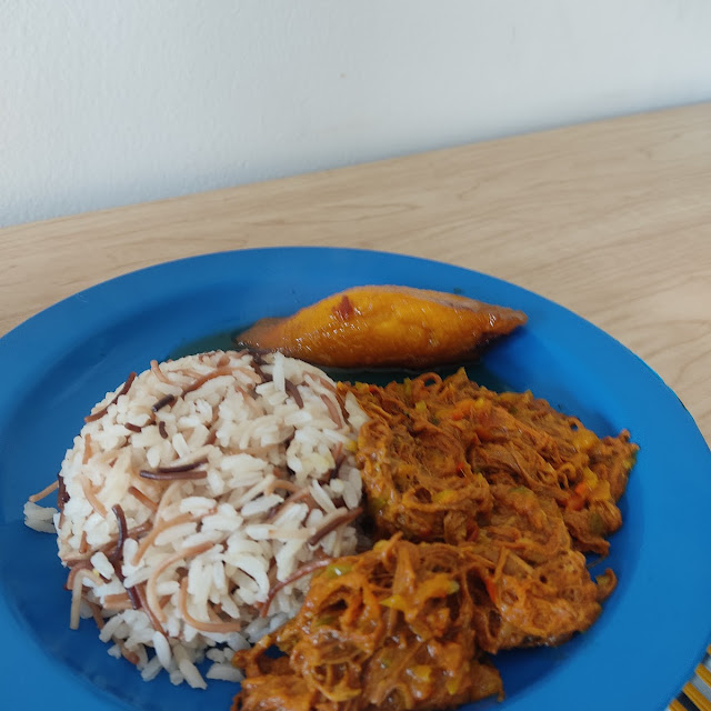 Carne Despechada Arroz Y Plátano Dulce