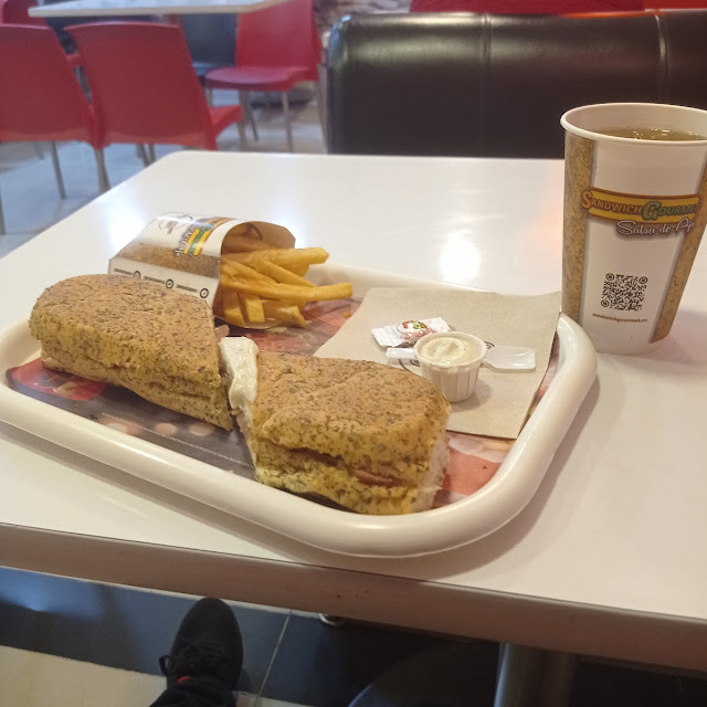 Sandwich Costillitas BBQ