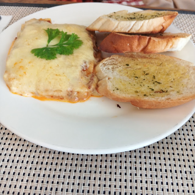 Cheesy Lasagna