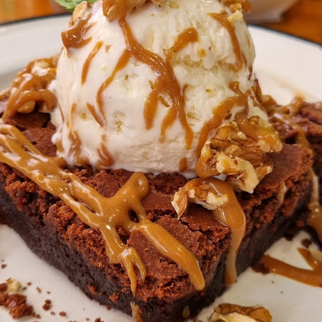 Brownie Con Helado