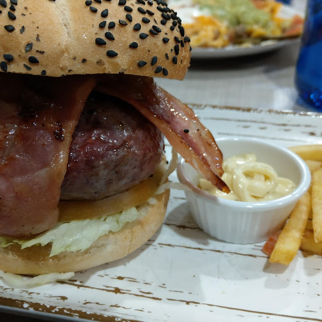 Hamburguesa Yusi Lusi