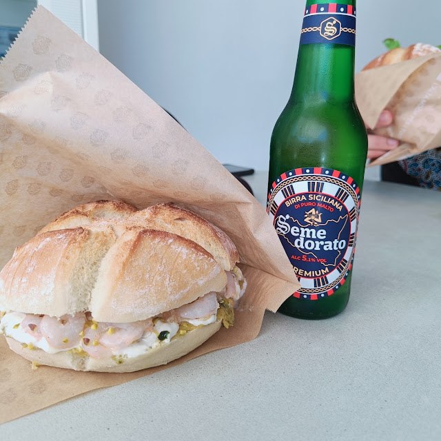 Panino Gamberi E Burrata