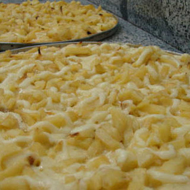 Nossas Pizzas São de Massa Ultra Fina E Super Recheadas