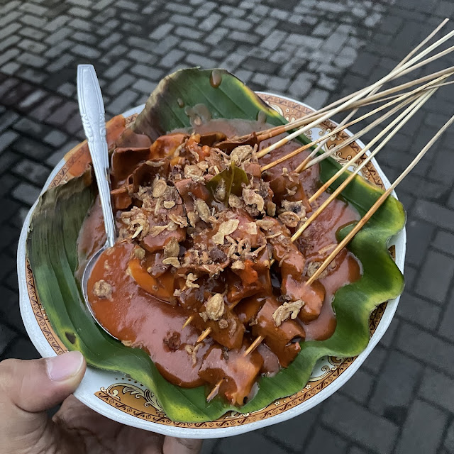Sate Padang Dengan Daging Sapi Setengah Porsi