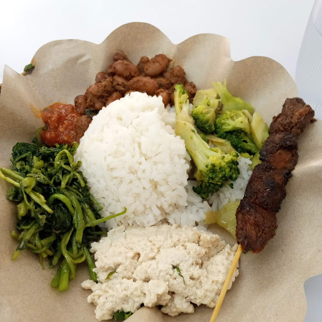 Nasi Putih Dan 4 Sayur