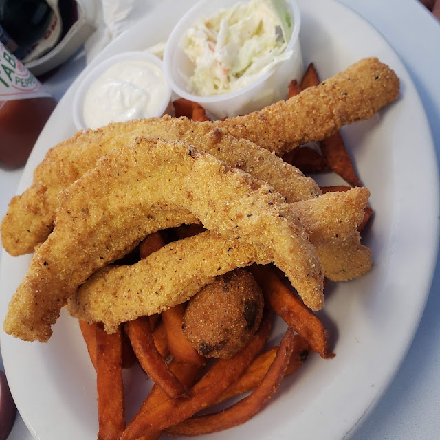 Fried Shrimp Basket with Fries
