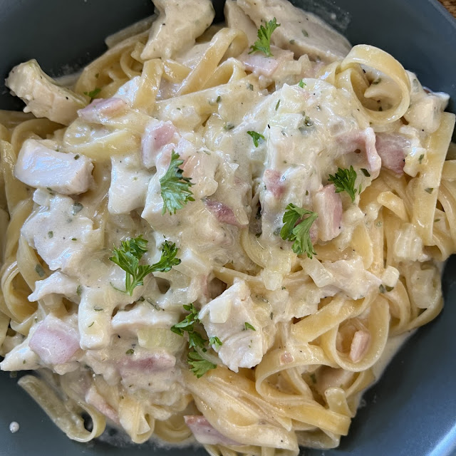 Creamy Chicken & Bacon Fettuccine
