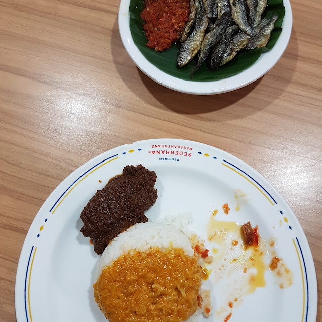 Nasi Ikan Bilis