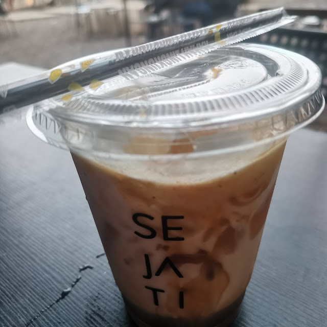 Caramel Macchiato Float