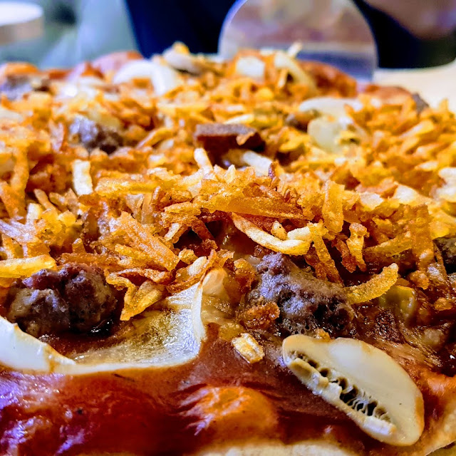 Angus Steakhouse Pizza