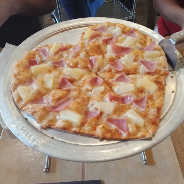 Regular Hawaiian Delight Thin Crust and Coke in Can