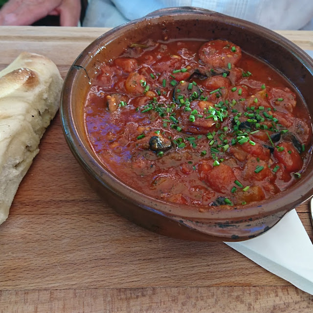 Chorizo in Tomato and Red Wine Sauce