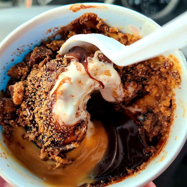 August Sundae of the Month Peanut Butter Cup