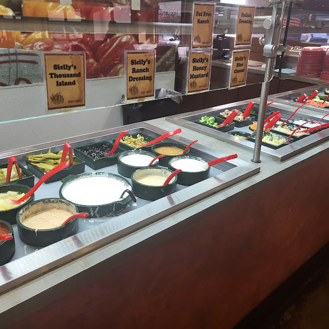Salad Bar Very Fresh