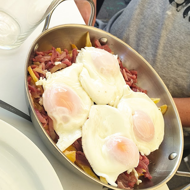 Huevos Rotos Con Jamón