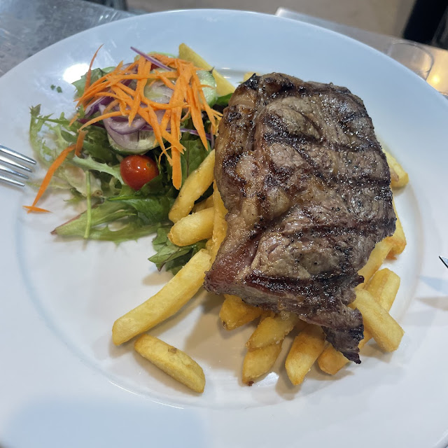 Steak Chips & Salad