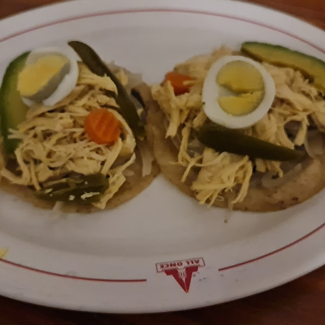 Panuchos de Cochinita Pibil