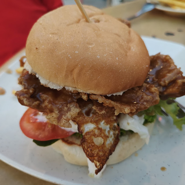 Chicken Chop Burger