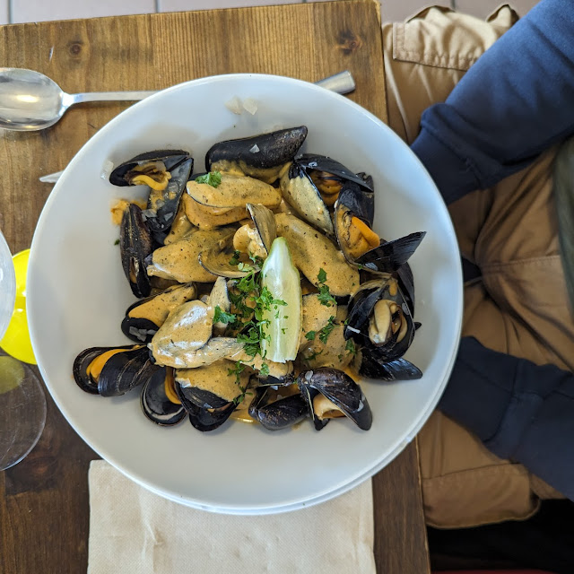 Moules So Beach