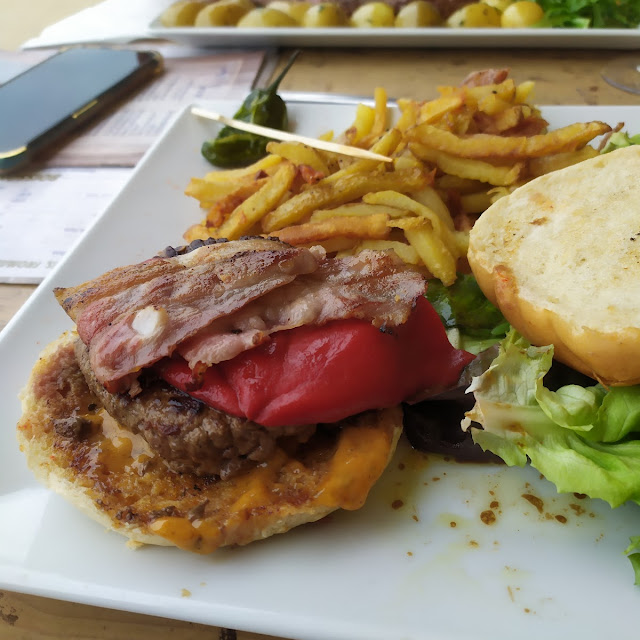 Burger so Beach