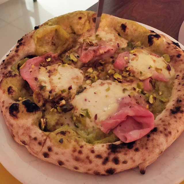 Pizza Sorrento