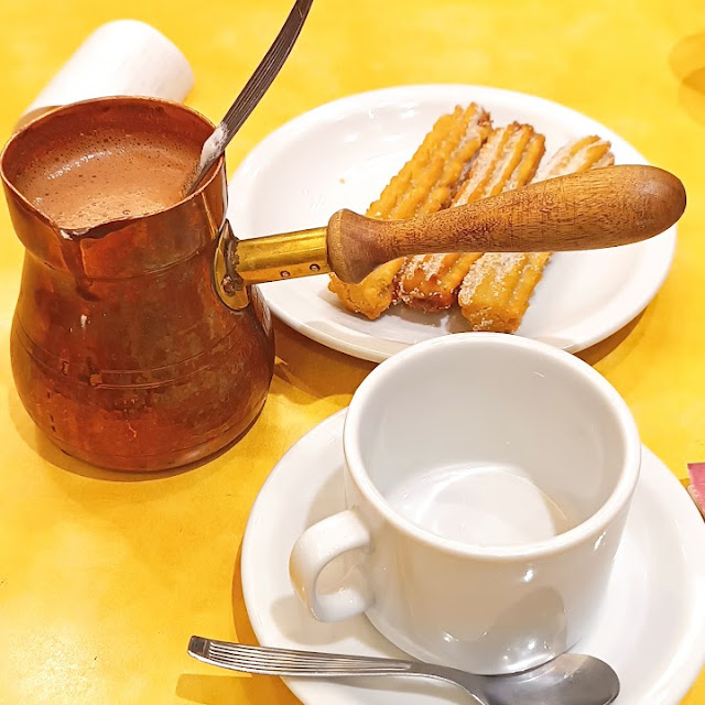 Chocolate Con Churros