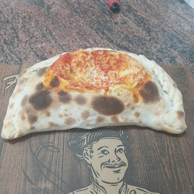 Pizza Calzone