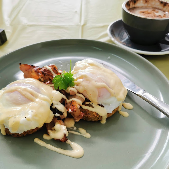 Eggs Benedict on Rosti with Bacon