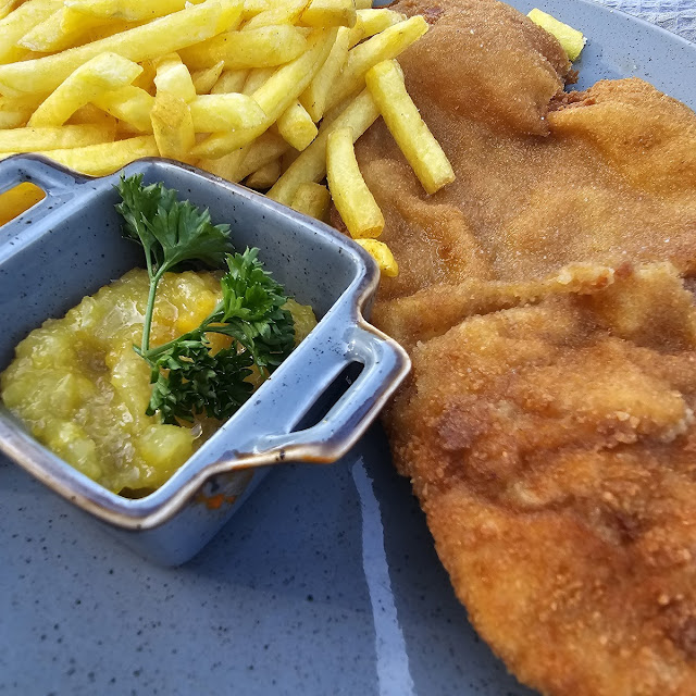 Schnitzel Pommes