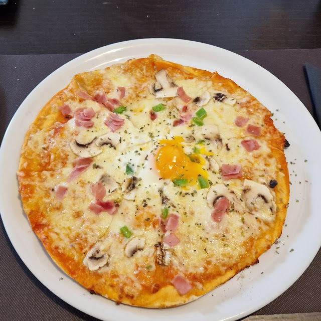 Pizza Stromboli