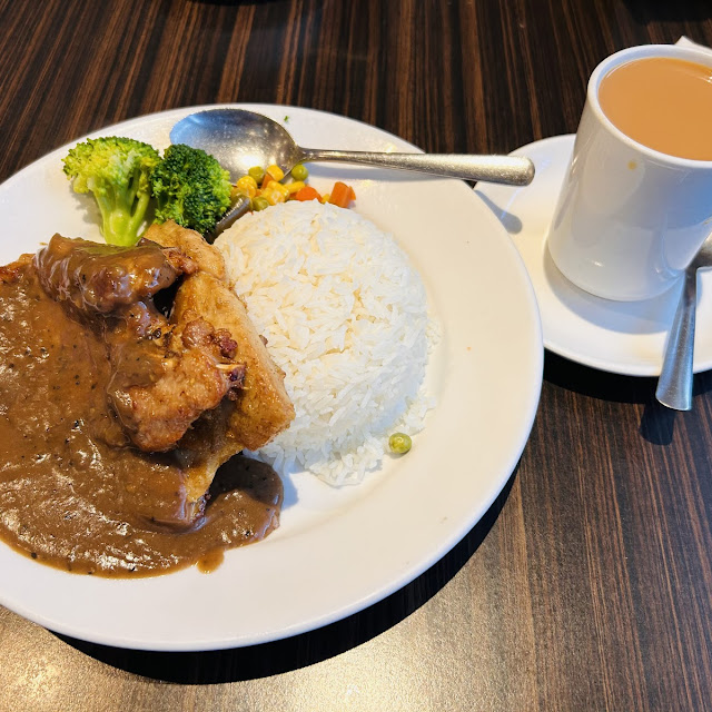 Black Pepper Pork Chop and Chicken Steak with Rice