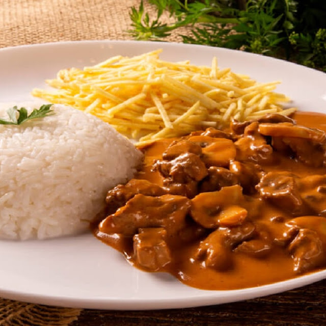 Estrogonofe de Carne