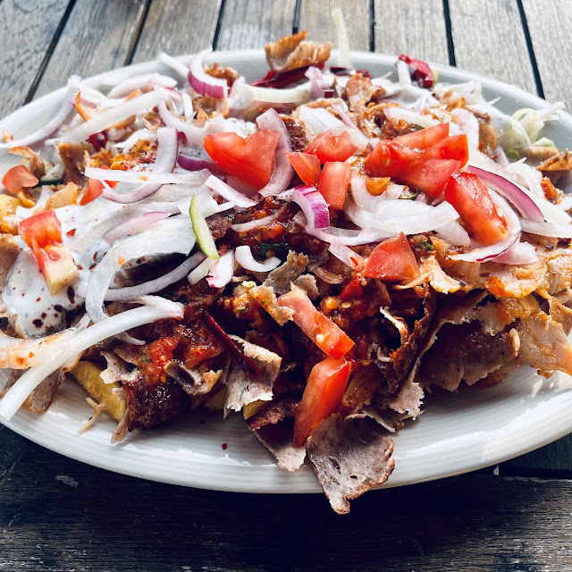 Dönerteller Mit Gemischten Fleisch Nach Persönlichem Wunsch Tomate Zwiebel