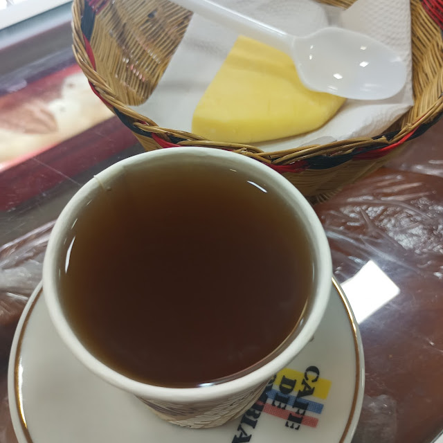 Aguapanela Con Queso