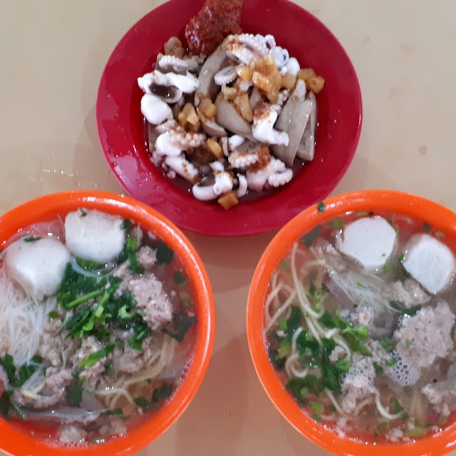 Koay Teow Soup with Side Dishes of Pig Kidney & Cuttle Fish