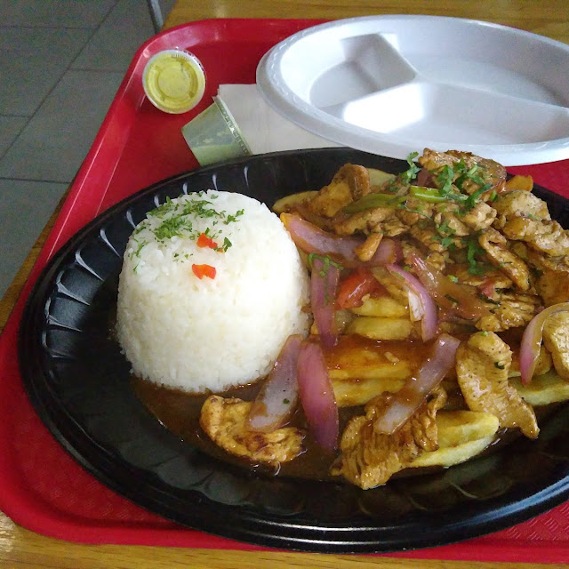 Pollo Saltado