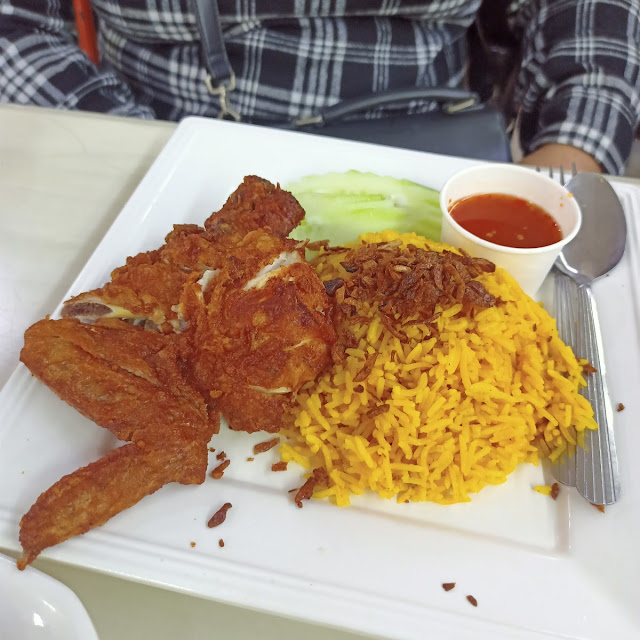Nasi Ayam Komok