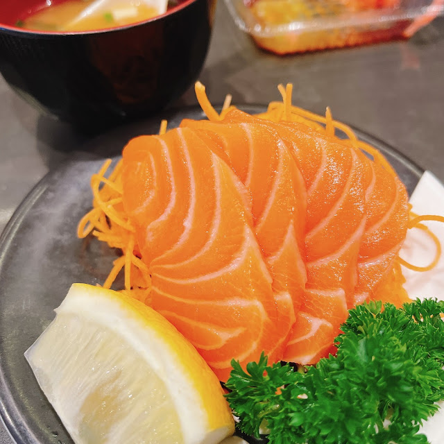 Salmon Sashimi