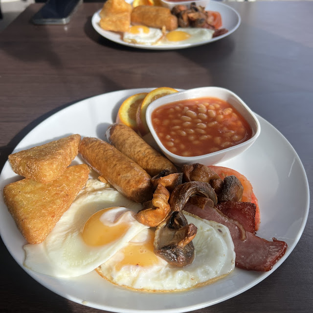 English Breakfast