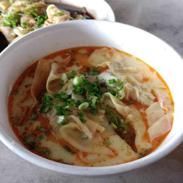 Wantan Curry Soup